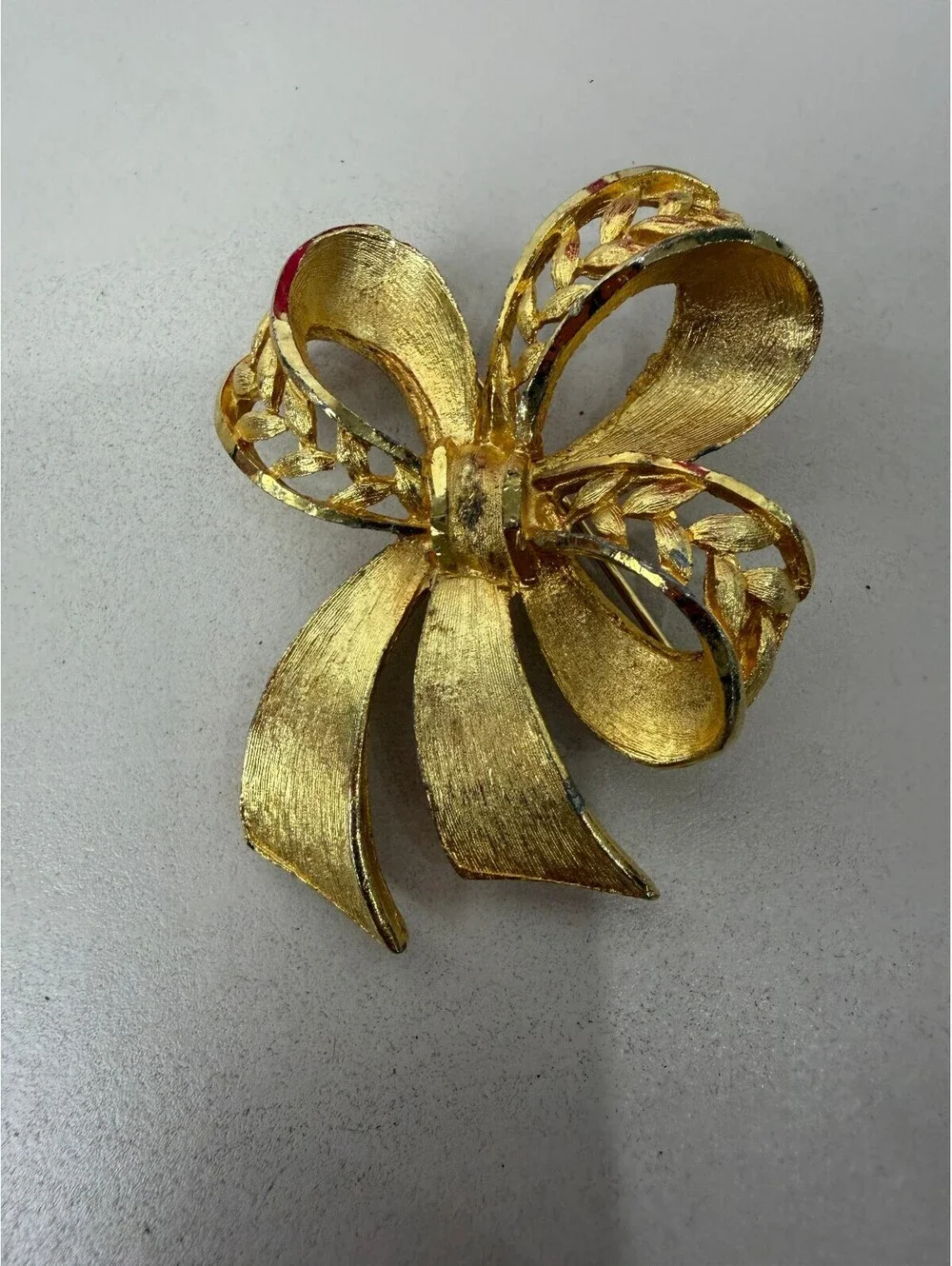 Vintage Gold Tone Bow Brooch Pin